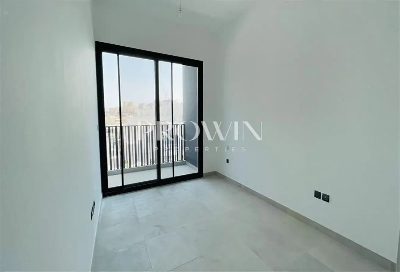 Vacant in Oct | Huge Study | Lowest Price Per Sqft