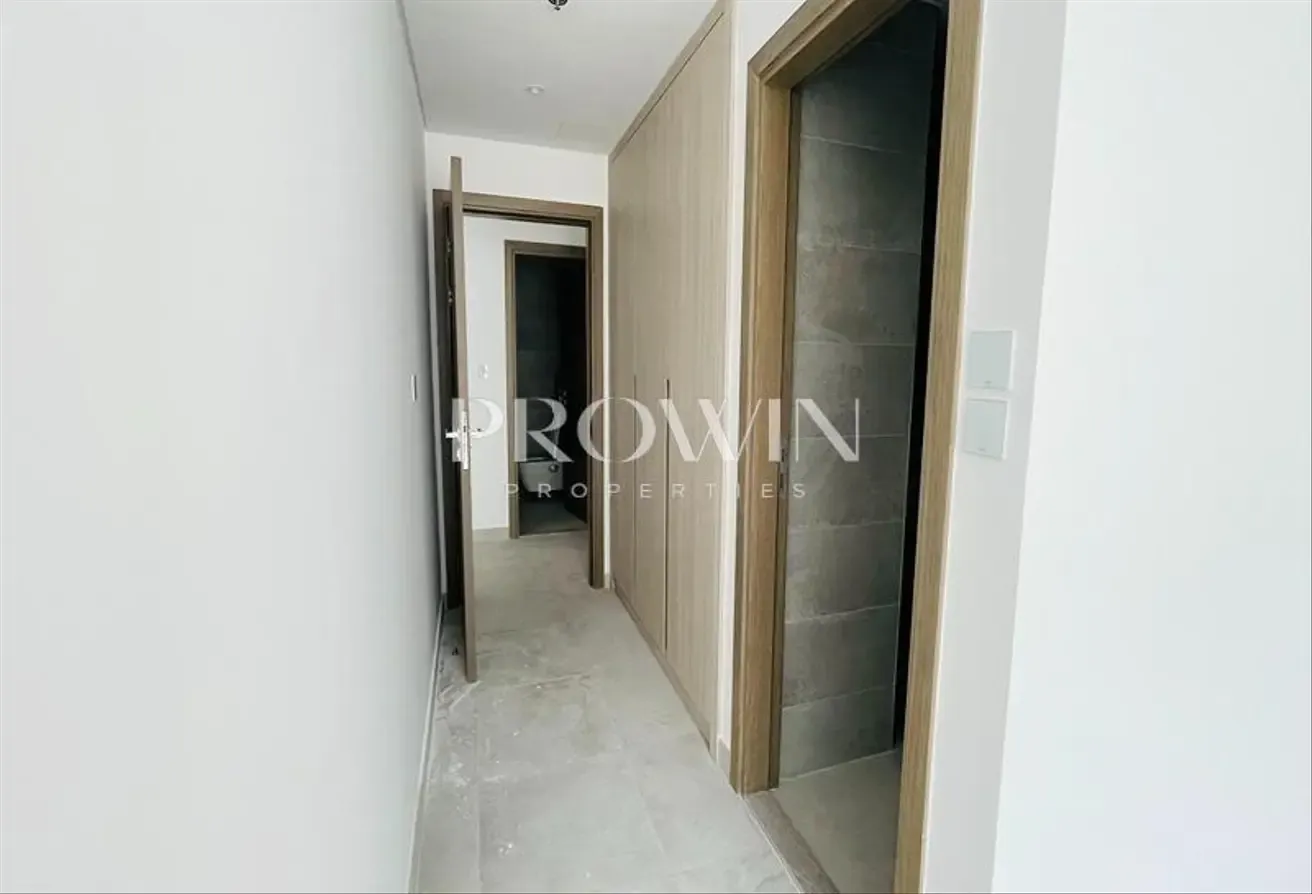 Vacant in Oct | Huge Study | Lowest Price Per Sqft