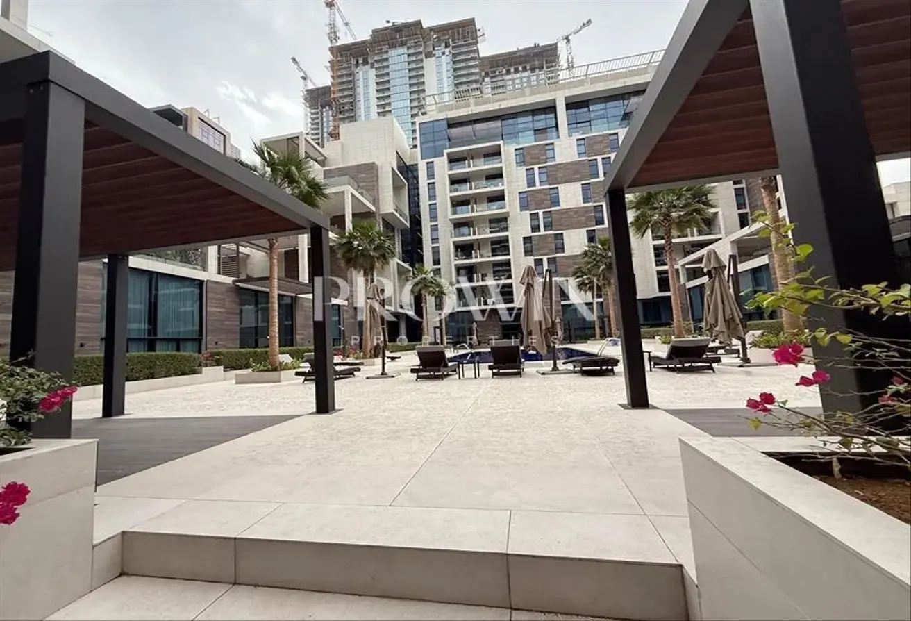 Semi Furnished | Upgraded Corner Unit | High Floor