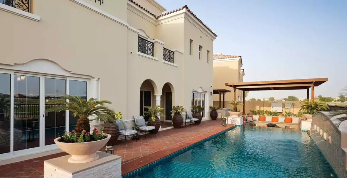 La Avenida 2 Villas in a nutshell